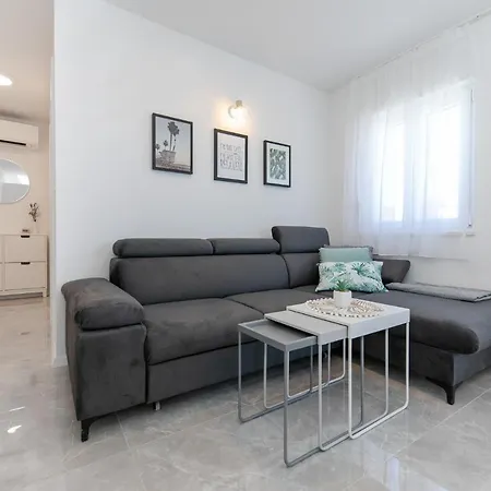 Enjoy Ciovo 아파트 *